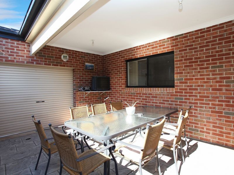 31 Connor Drive, Burnside Heights VIC 3023