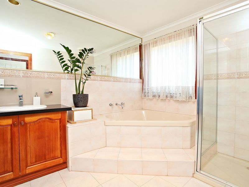 56 Bellbird Avenue, Taylors Lakes VIC 3038