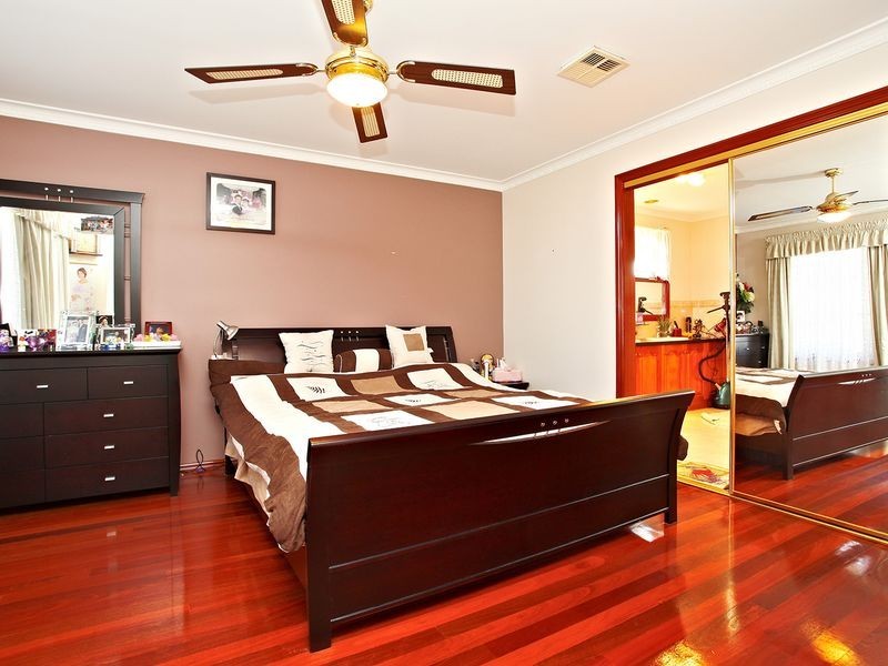 56 Bellbird Avenue, Taylors Lakes VIC 3038