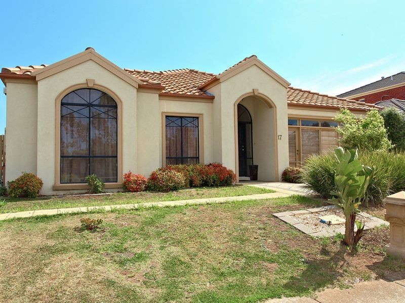 17 Watervale Blvd, Taylors Hill VIC 3037