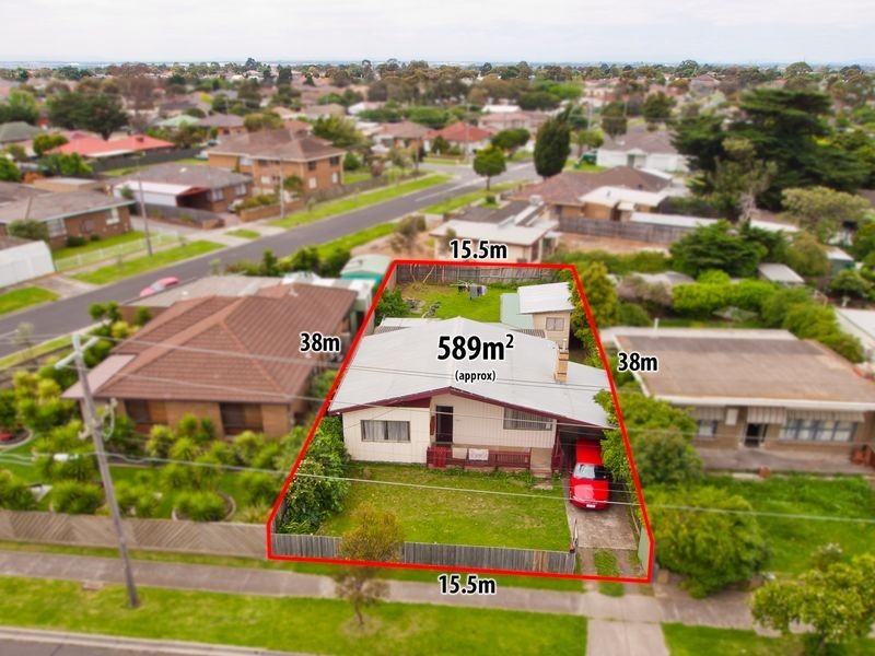 80 East Esplanade, St Albans VIC 3021