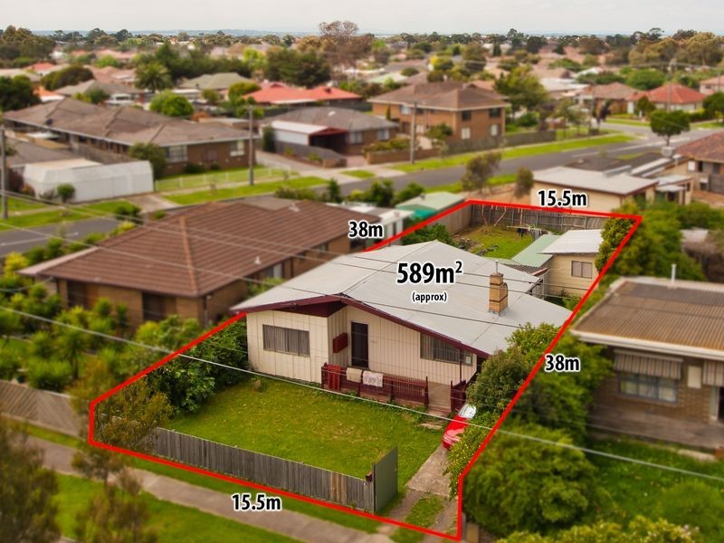 80 East Esplanade, St Albans VIC 3021