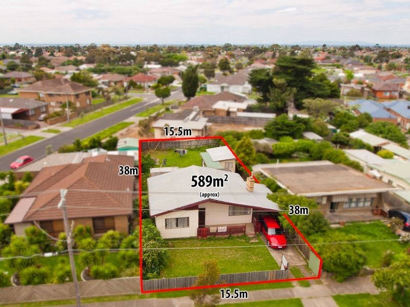 80 East Esplanade, St Albans VIC 3021