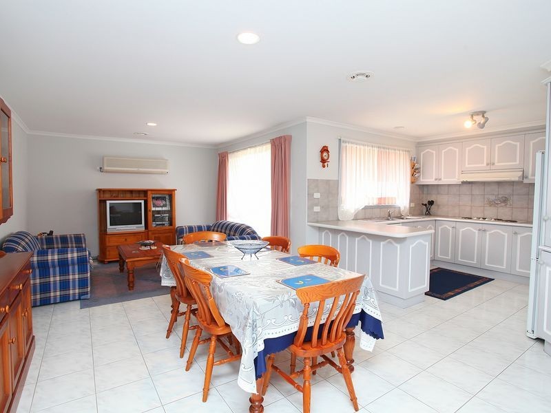 6 Goldsmith Avenue, Delahey VIC 3037