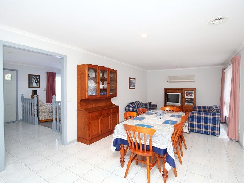 6 Goldsmith Avenue, Delahey VIC 3037