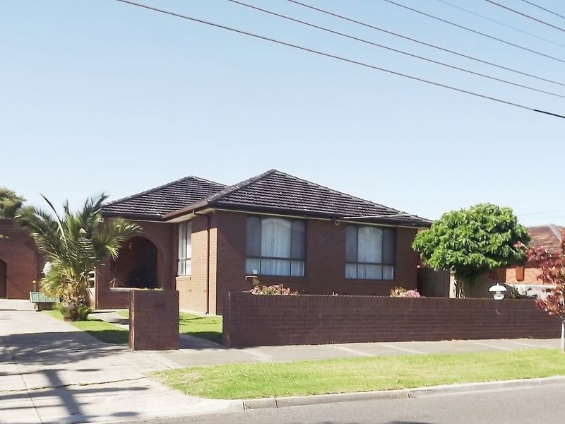 12 Orion Avenue, St Albans VIC 3021