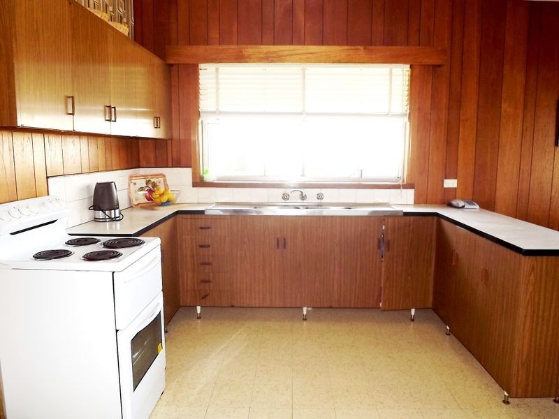 32 Kings Raod, St Albans VIC 3021