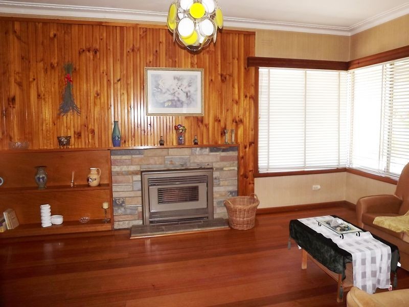 32 Kings Raod, St Albans VIC 3021