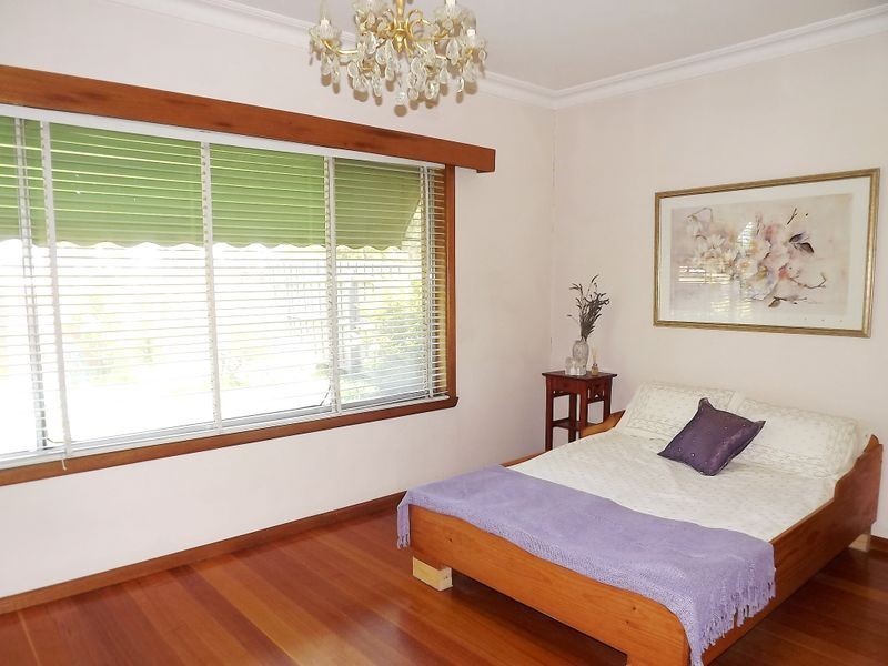 32 Kings Raod, St Albans VIC 3021