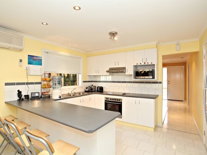 19 Millstream Circuit, Deer Park VIC 3023