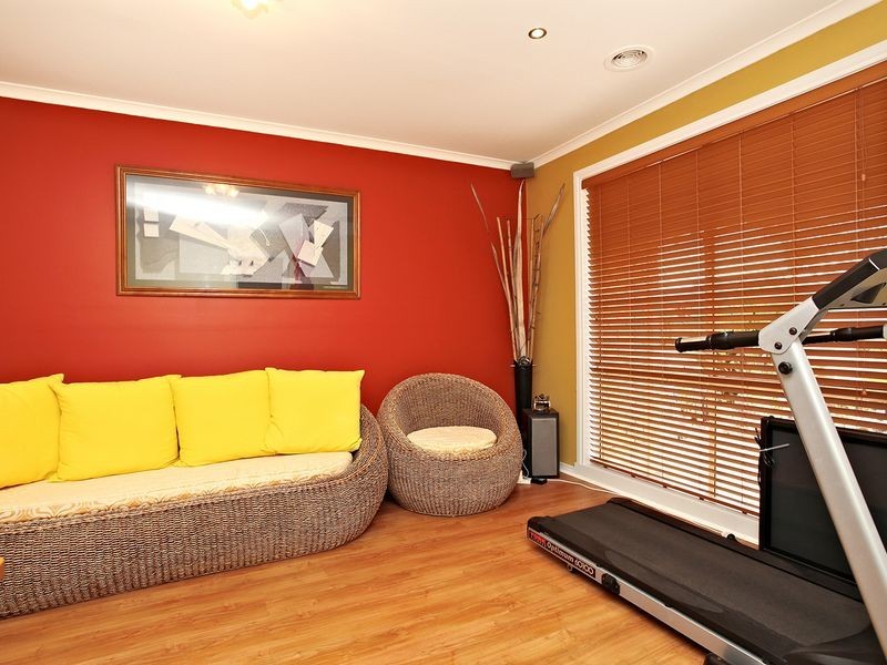 19 Millstream Circuit, Deer Park VIC 3023