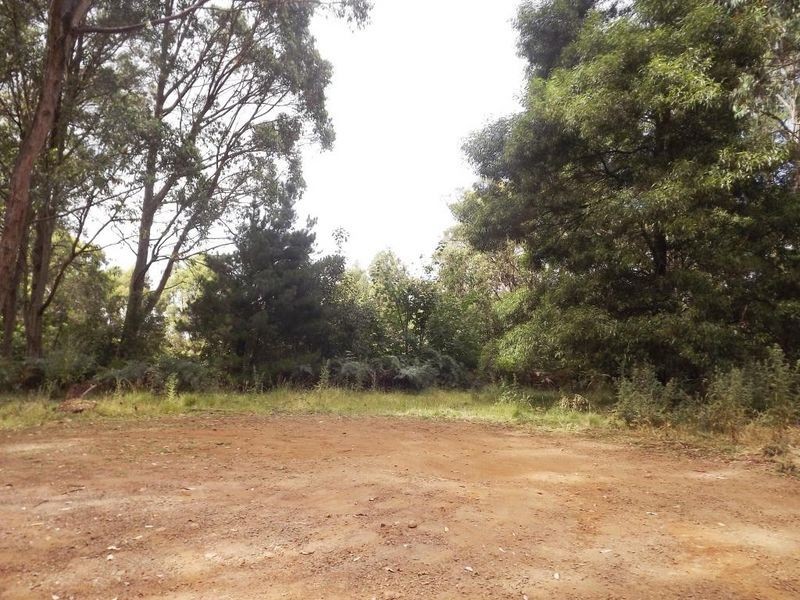 14 Green Avenue, Mount Macedon VIC 3441