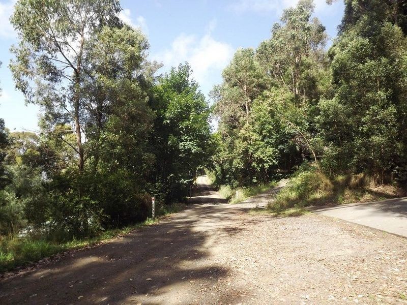 14 Green Avenue, Mount Macedon VIC 3441