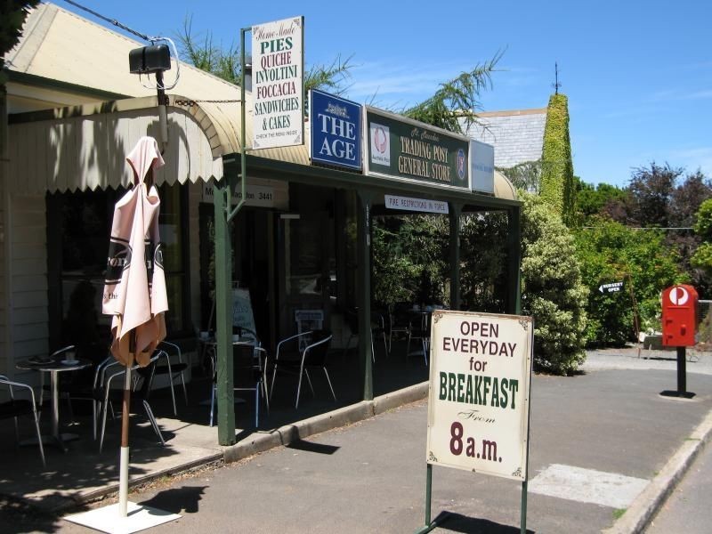 14 Green Avenue, Mount Macedon VIC 3441