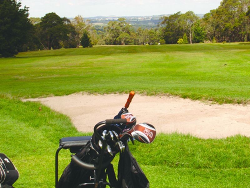 14 Green Avenue, Mount Macedon VIC 3441