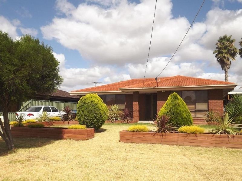 5 Baron Court, Kings Park VIC 3021