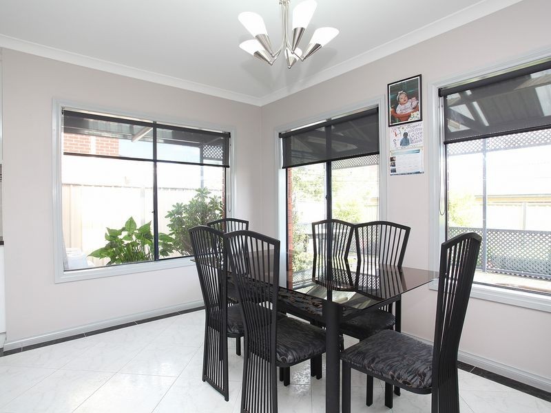 28 Woodburn Avneue, Deer Park VIC 3023