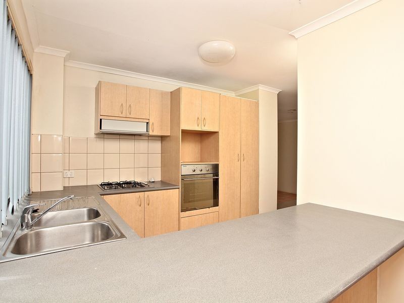 11 Berthon Crescent, Hillside VIC 3037