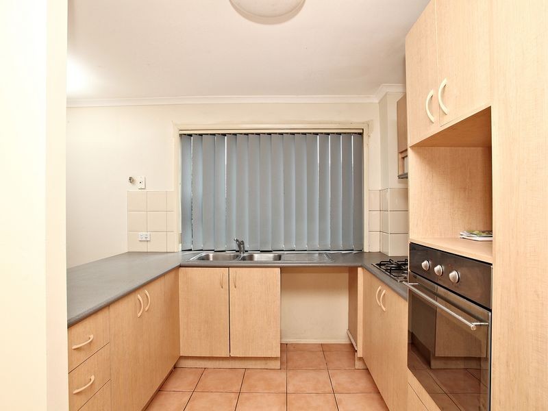 11 Berthon Crescent, Hillside VIC 3037