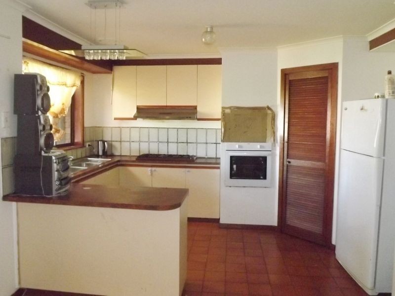 33 Entally Drive, Albanvale VIC 3021