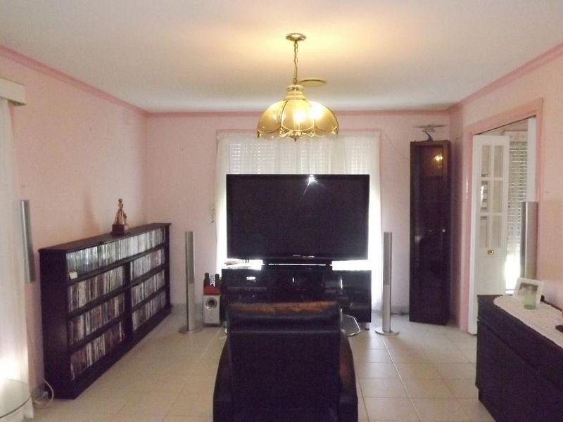 8 Orion Avenue, St Albans VIC 3021