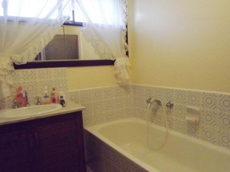 14 Ascot Court, St Albans VIC 3021