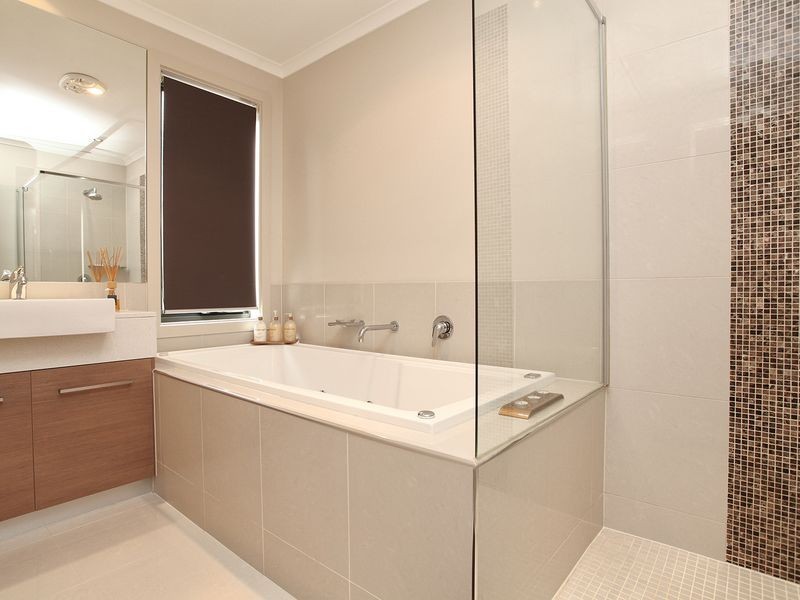 9 Redbox Crescent, Burnside Heights VIC 3023