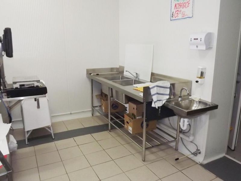 BUSINESS FOR SALE, St Albans VIC 3021