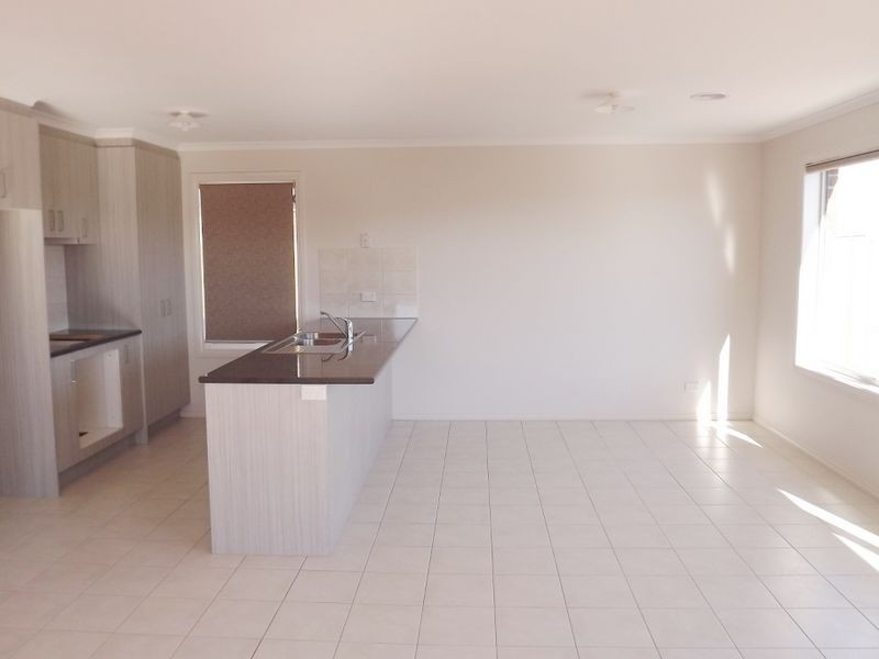 13 Connolly Drive, Melton West VIC 3337