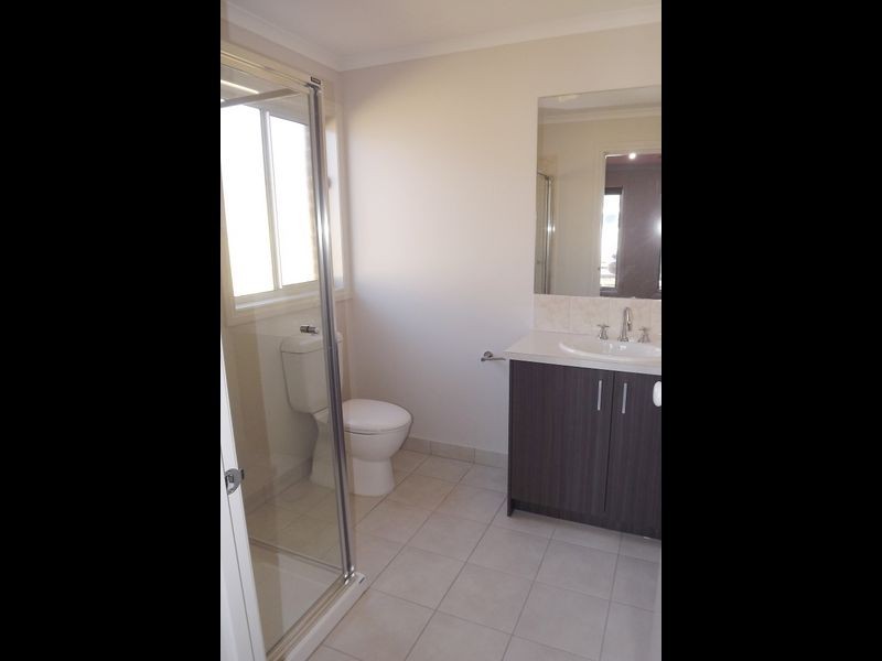 13 Connolly Drive, Melton West VIC 3337