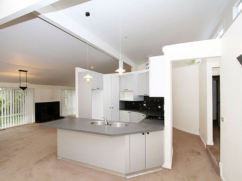 30 Milne Court, Delahey VIC 3037