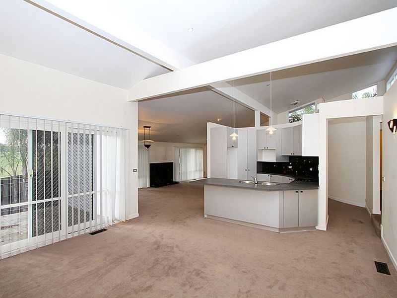 30 Milne Court, Delahey VIC 3037