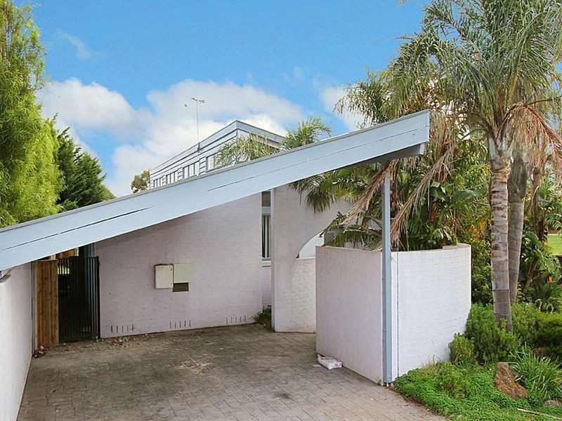 30 Milne Court, Delahey VIC 3037