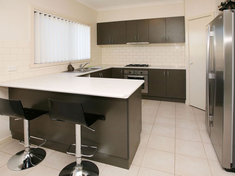 29 Menzies Drive, Burnside VIC 3023