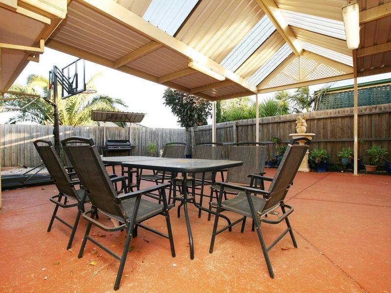 1 Lalwinya Street, Delahey VIC 3037