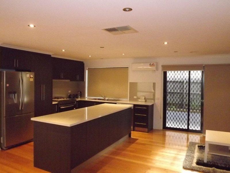 12 Marrowie Place, Taylors Hill VIC 3037