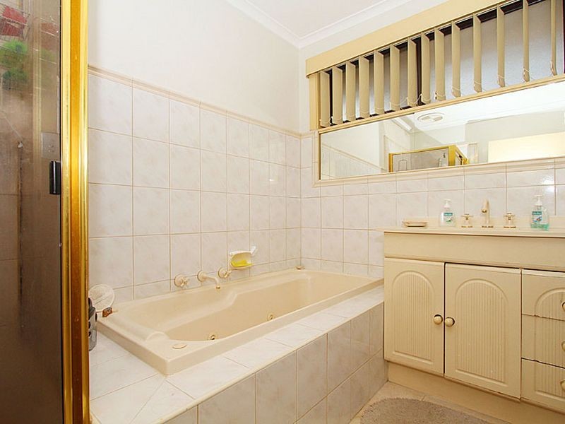 39 Bird Street, Deer Park VIC 3023