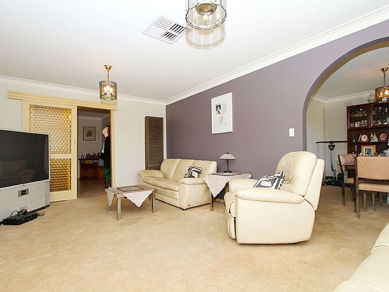 39 Bird Street, Deer Park VIC 3023