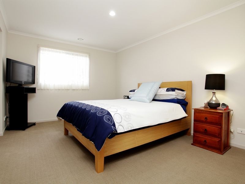 4 Magpie Street, Brookfield VIC 3338