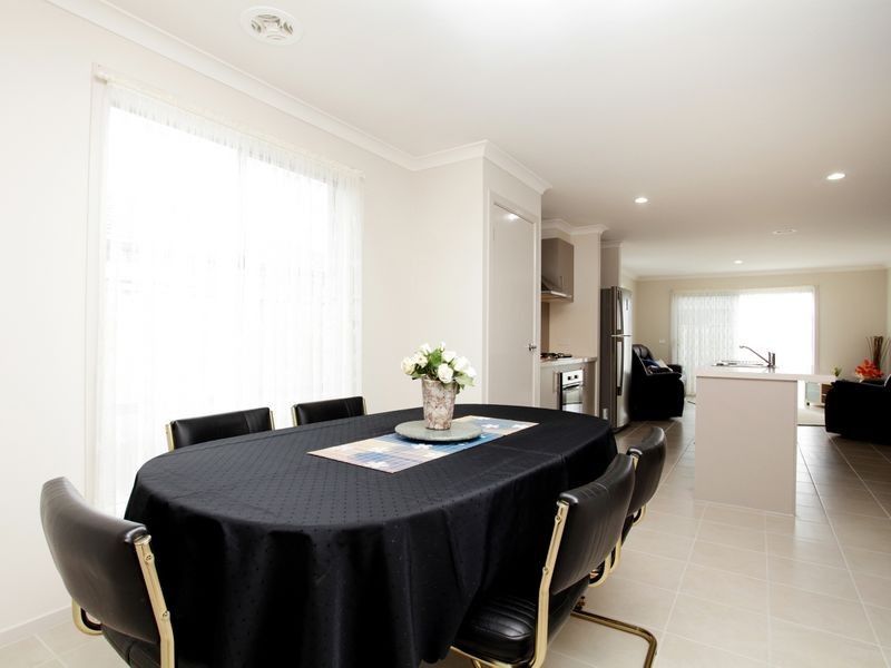 4 Magpie Street, Brookfield VIC 3338