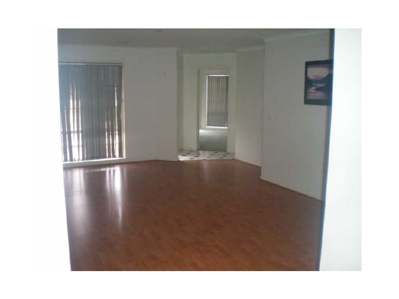 28 Fescue Place, Delahey VIC 3037