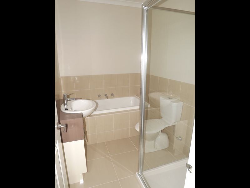 16/371-383 Taylors Road, Kings Park VIC 3021