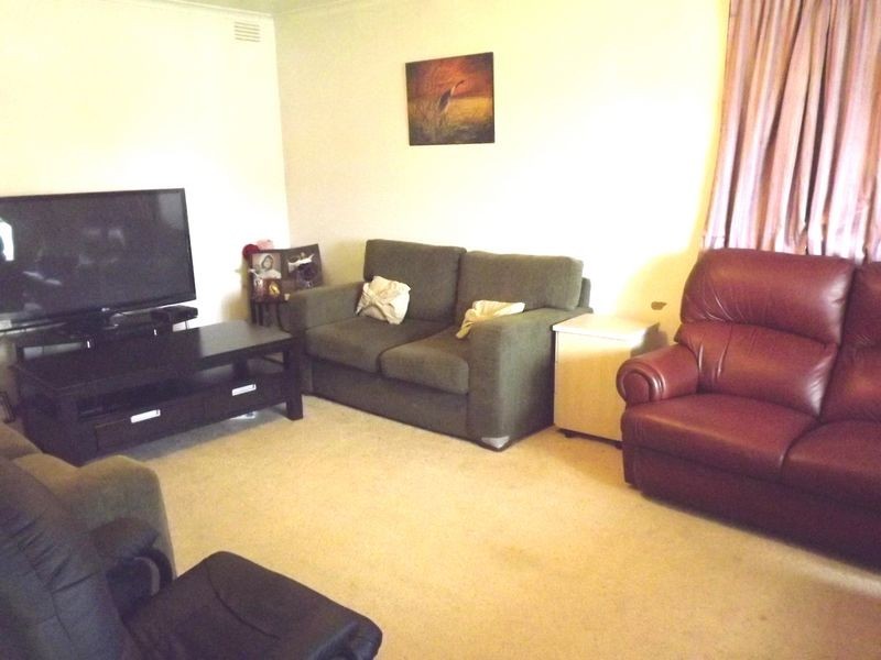 5 Innis Court, Deer Park VIC 3023