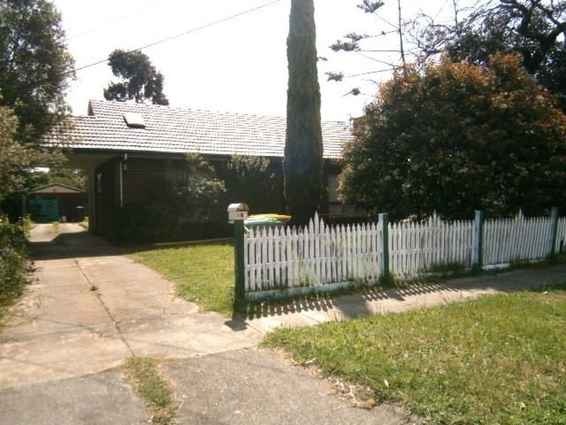 9 Neimur Avenue, Deer Park VIC 3023