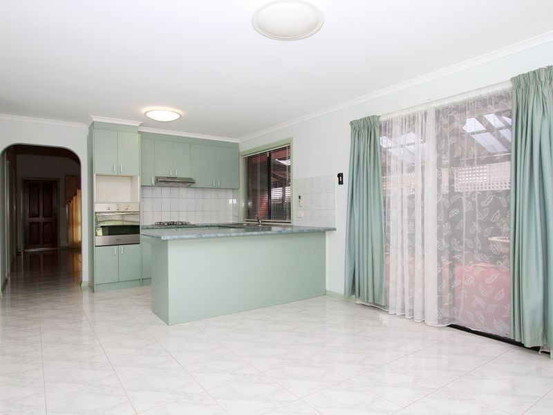 16 Cooper Court, Delahey VIC 3037