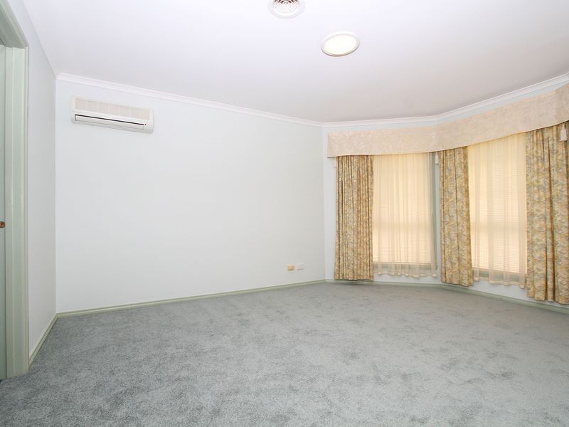 16 Cooper Court, Delahey VIC 3037