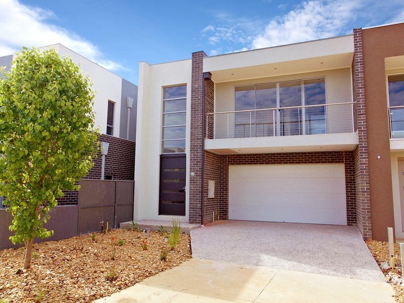 16 Seddon Pl, Caroline Springs VIC 3023