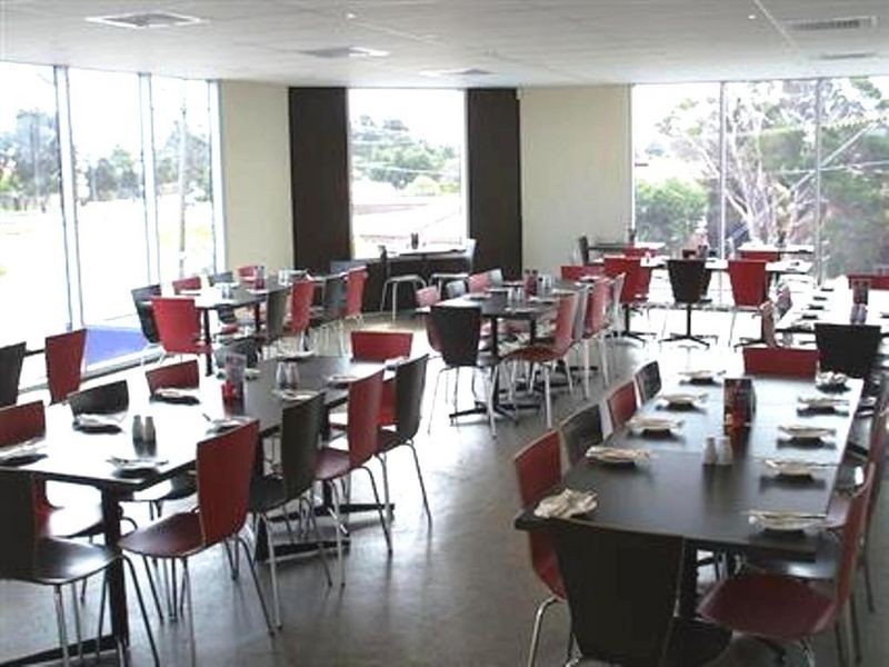 10/2-8 Stenson Road, Kealba VIC 3021