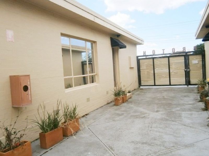 5/21 Perth Avenue, Albion VIC 3020