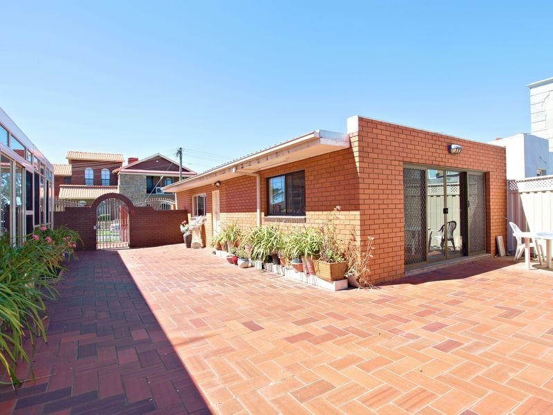 867 Ballarat Road, Deer Park VIC 3023